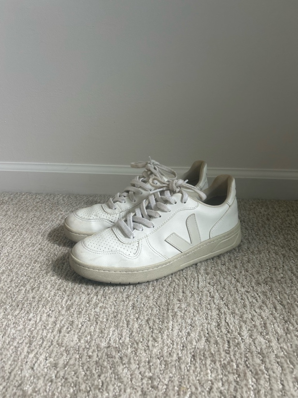 Veja Off-White Leather Sneakers with Creme Sole